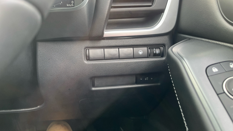 Nissan Qashqai 1.5 E-Power N-Connecta [Glass Roof] 5dr Auto Hybrid Hatchback